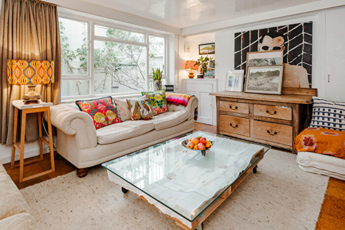 3 Bedroom Terraced House For Sale In Sudeley Street, London, N1