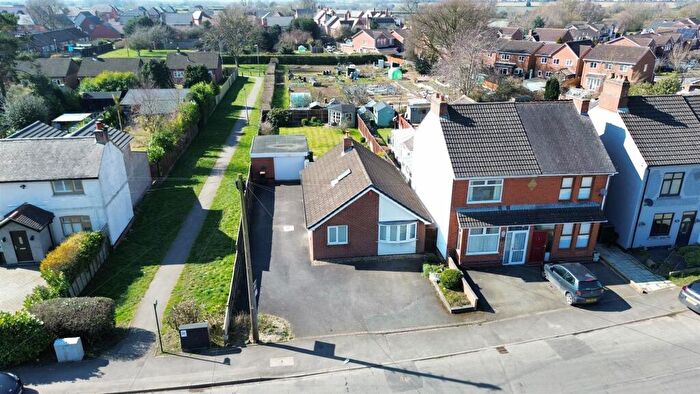 2 Bedroom Detached Bungalow For Sale In Ashburton Road, Hugglescote, LE67