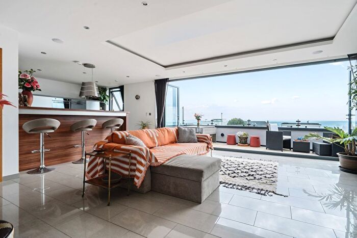 2 Bedroom Flat To Rent In Roedean Road, Brighton, BN2