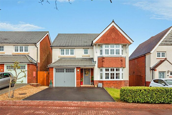 4 Bedroom Detached House For Sale In Clos Maes Rhedyn, Llanelli, Carmarthenshire, SA14