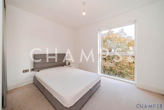 2 Bedroom Flat To Rent In Lyon Road, Harrow-On-The-Hill, Harrow, HA1