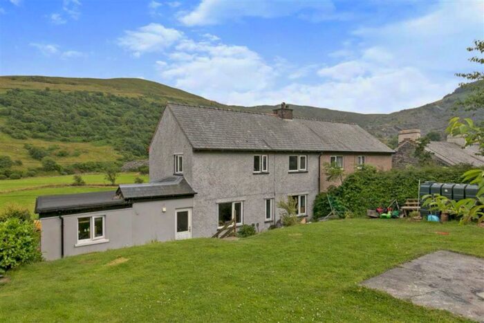 3 Bedroom Semi-Detached House For Sale In Tanrallt, Cwm Penmachno, LL24
