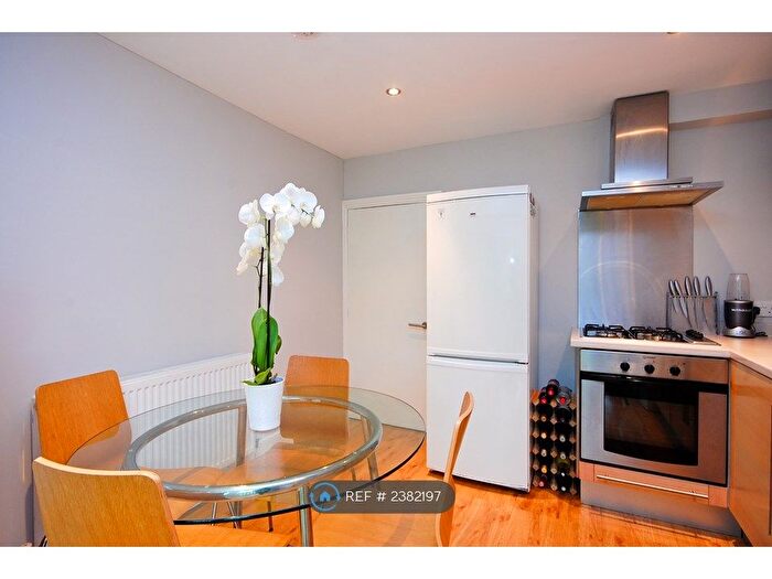 2 Bedroom Flat To Rent In Byrne Road, London, SW12