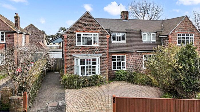 3 Bedroom Semi Detached House For Sale In West Avenue, Worthing, BN11