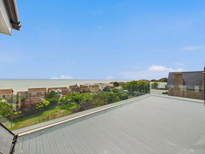 2 Bedroom Flat For Sale In Stone Road, Broadstairs, CT10