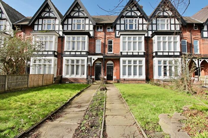 1 Bedroom Flat For Sale In Narborough Road, Leicester, LE3