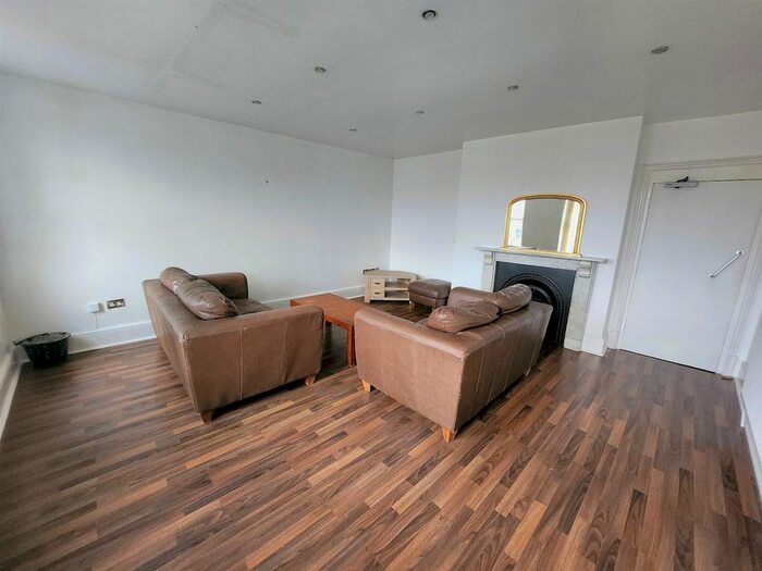 2 Bedroom Flat To Rent In High Street, Loftus, Saltburn-By-The-Sea, TS13