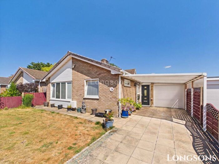 2 Bedroom Detached Bungalow For Sale In Vicarage Walk, Watton, IP25