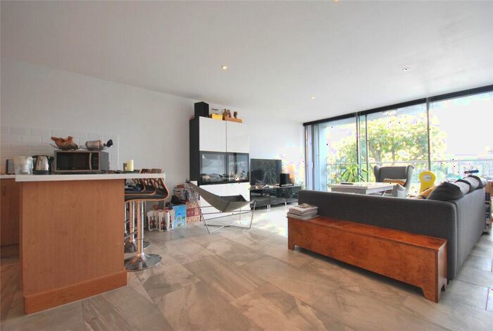 2 Bedroom Flat To Rent In Selsdon Way, Millwall, E14