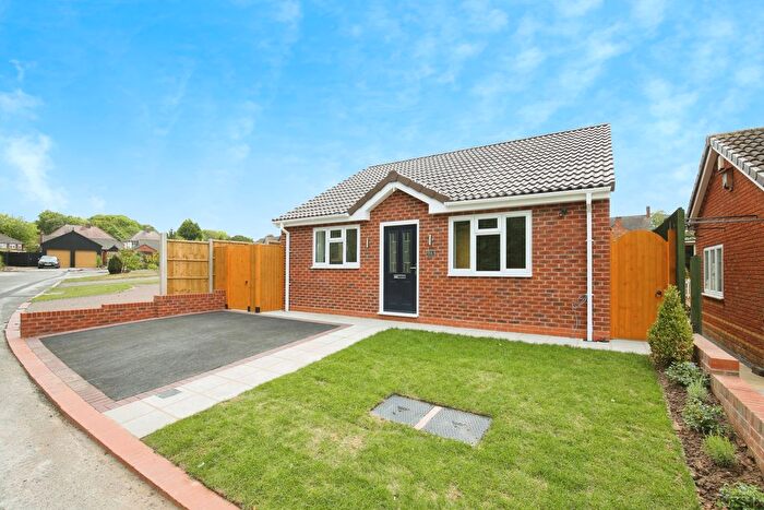 2 Bedroom Detached Bungalow For Sale In Clifford Close, Glascote, B77
