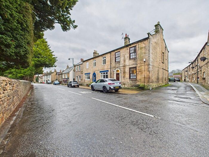 3 Bedroom End Of Terrace House For Sale In Front Street, Staindrop, Darlington, DL2