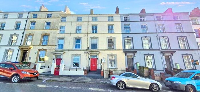 2 Bedroom Flat For Sale In Castle Road, Scarborough, YO11