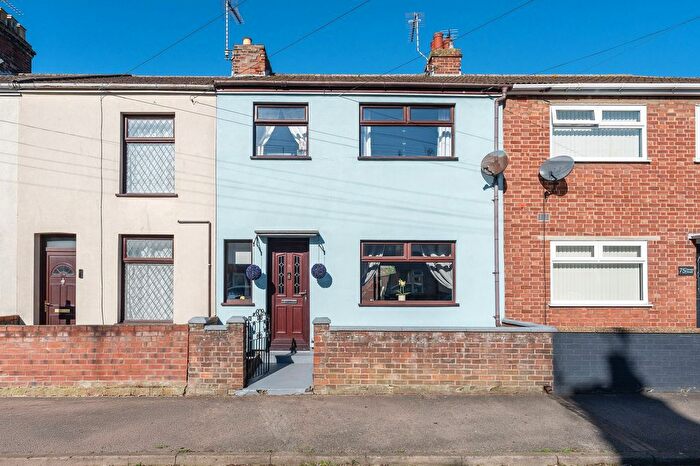 3 Bedroom Terraced House For Sale In Seago Street, Lowestoft, NR32
