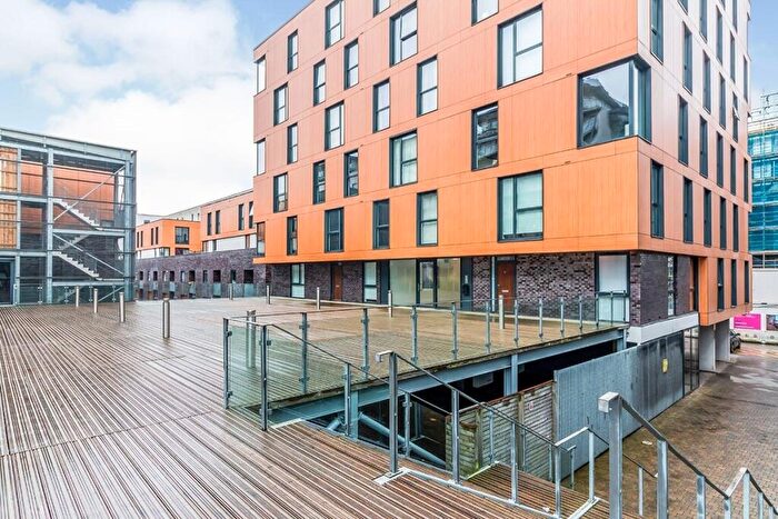 2 Bedroom Apartment For Sale In Advent Way, Manchester, M4