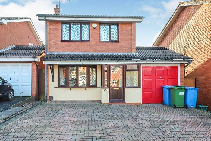3 Bedroom Detached House To Rent In Beverston Road, Perton, Wolverhampton, WV6