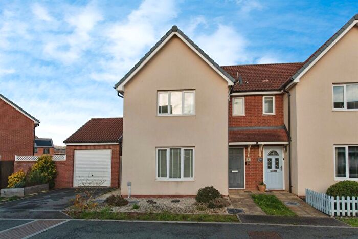 3 Bedroom Semi Detached House For Sale In Melrose Avenue, Exeter, EX1