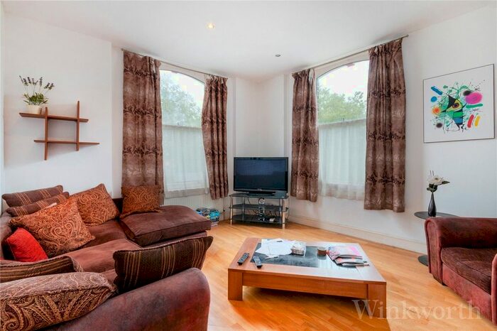 2 Bedroom Flat To Rent In Shardeloes Road, London, SE14