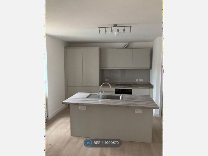 1 Bedroom Flat To Rent In St. Ann's Park Road, London, SW18