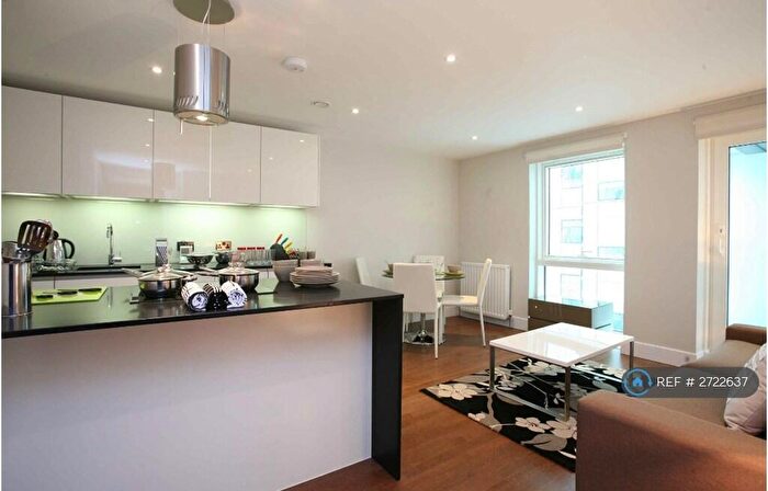 1 Bedroom Flat To Rent In Whitechapel High Street, London, E1