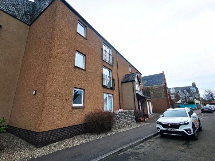 2 Bedroom Flat To Rent In Church Court East Home Street, Broughty Ferry, Dundee, DD5