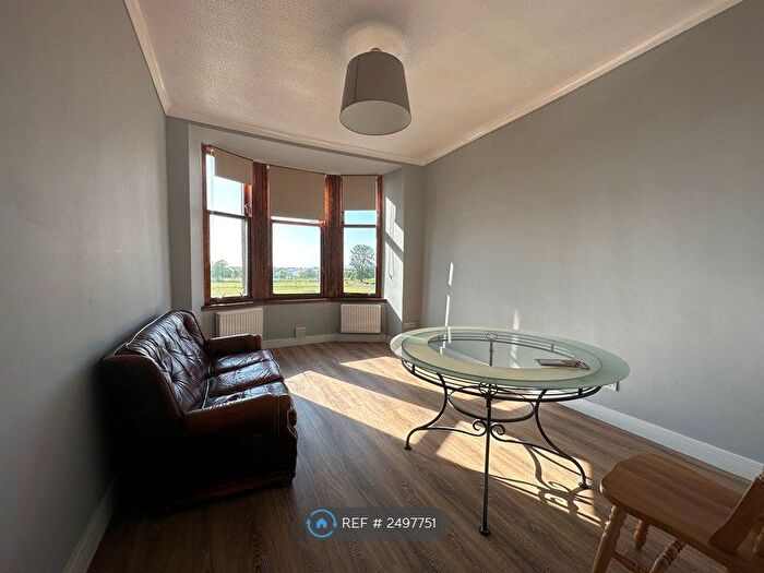 2 Bedroom Flat To Rent In Clynder Street, Glasgow, G51