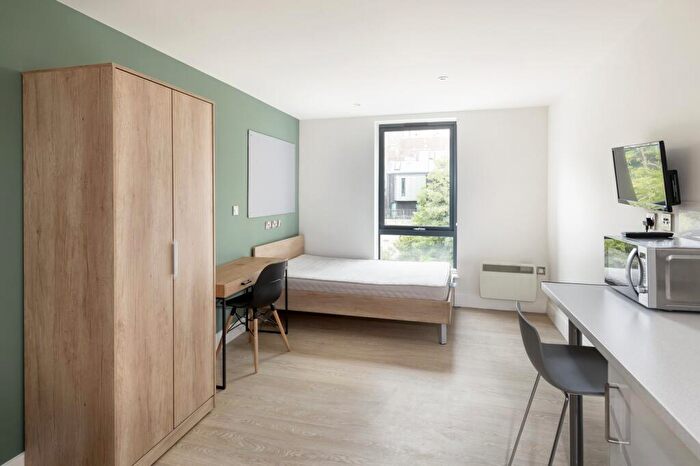 1 Bedroom Flat To Rent In Saint John's Road, Bath, BA2