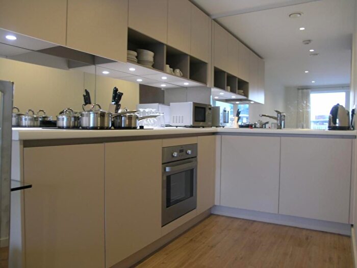 1 Bedroom Flat To Rent In Deals Gateway, London, SE10