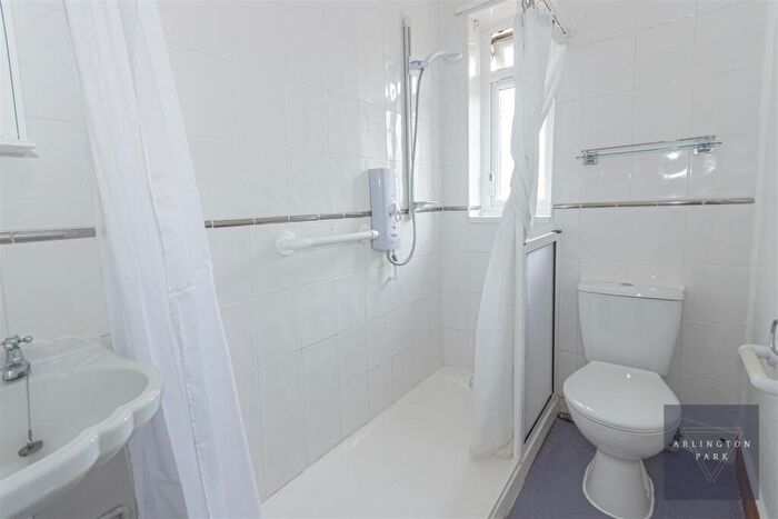 2 Bedroom Private Hall To Rent In Bevan Close, Norwich, NR5