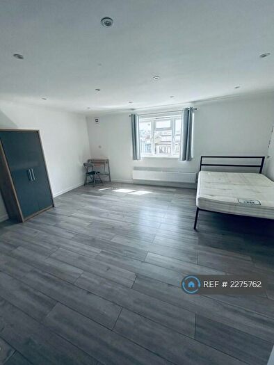 Studio To Rent In West St, Brighton, BN1