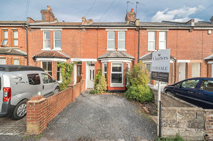 2 Bedroom Terraced House For Sale In Waterhouse Lane, Shirley, Southampton, Hampshire, SO15