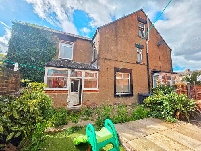 3 Bedroom End Of Terrace House For Sale In Newton Street, Barnsley, S70