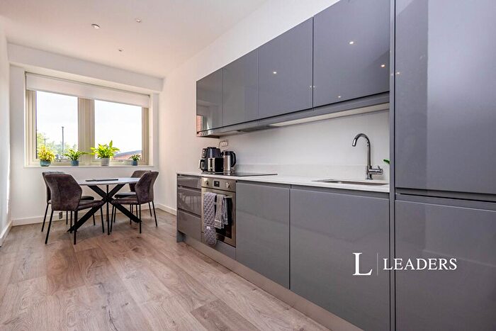 2 Bedroom Apartment To Rent In Liongate House, Guildford, GU1