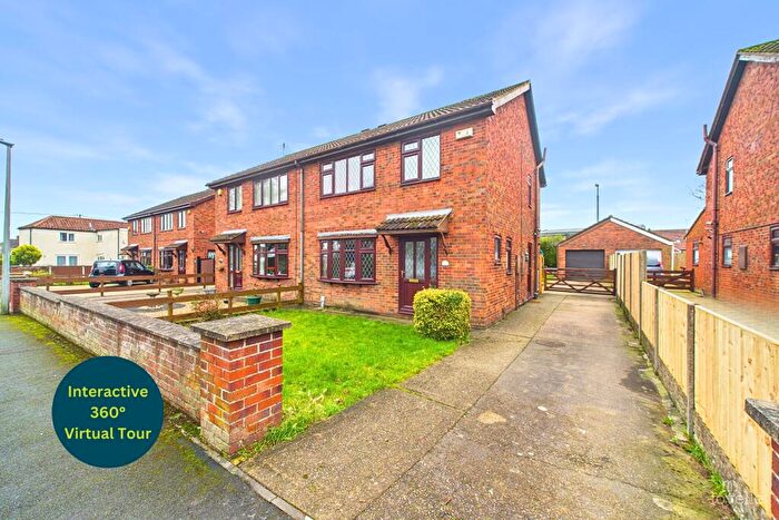 3 Bedroom Semi-Detached House For Sale In Walker Drive, Winterton, North Lincolnshire, DN15