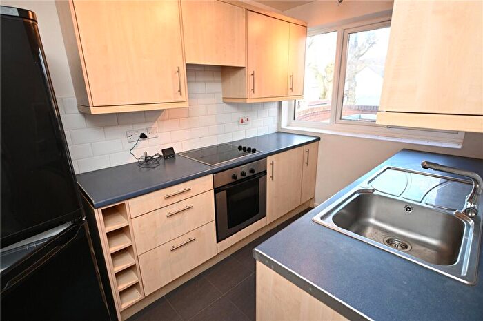 1 Bedroom Apartment For Sale In Coppice Road, Moseley, Birmingham, B13
