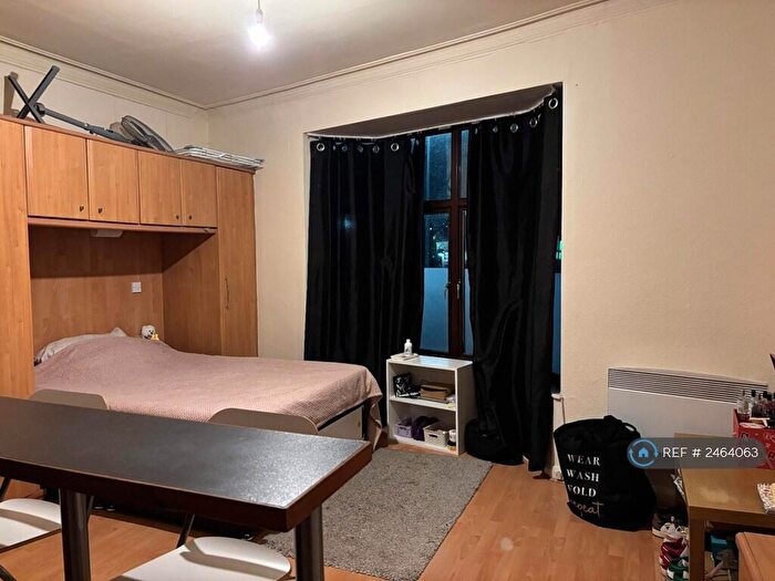 1 Bedroom Flat To Rent In Sowood Street, Leeds, LS4