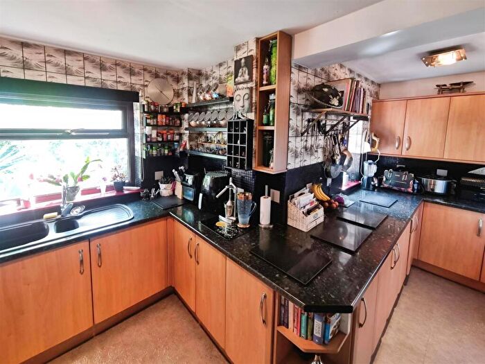4 Bedroom Detached House For Sale In Acorn Drive, Oakenshaw, Crook, DL15