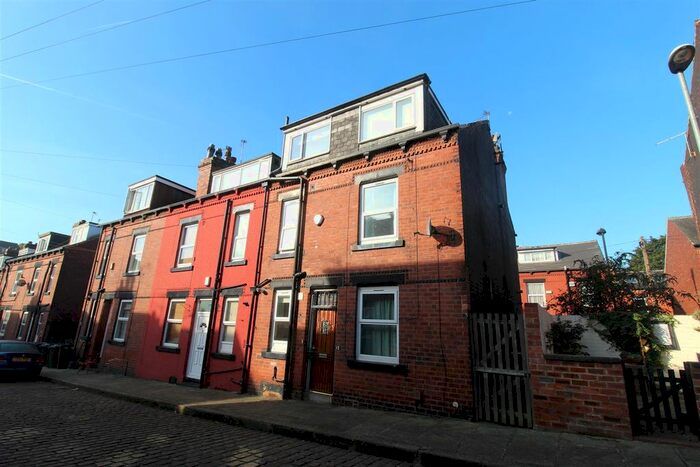3 Bedroom End Of Terrace House To Rent In Vicarage Place, Leeds LS5