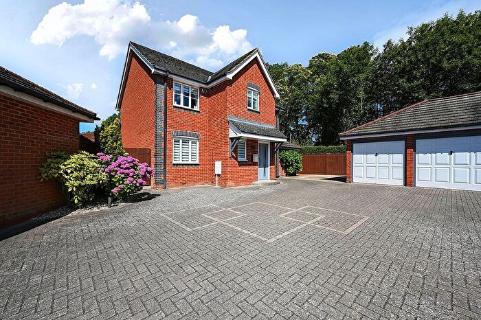 4 Bedroom Detached House For Sale In Hazel Heights, Ashford, TN25