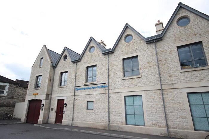 1 Bedroom Apartment To Rent In Courthouse Place, BA1