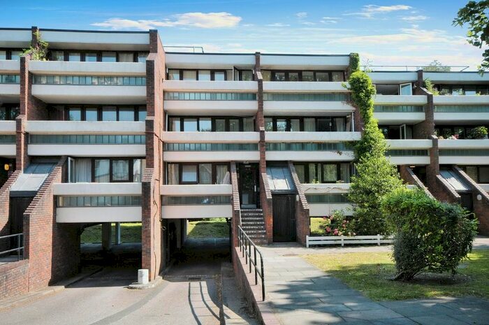 2 Bedroom Flat To Rent In London Lane, Bromley, BR1