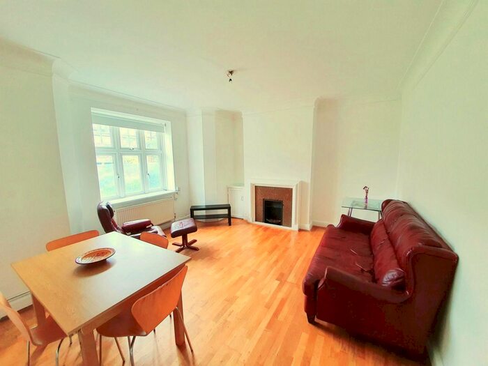 1 Bedroom Flat To Rent In Holmfield Court, Belsize Grove, Belsize Park, NW3