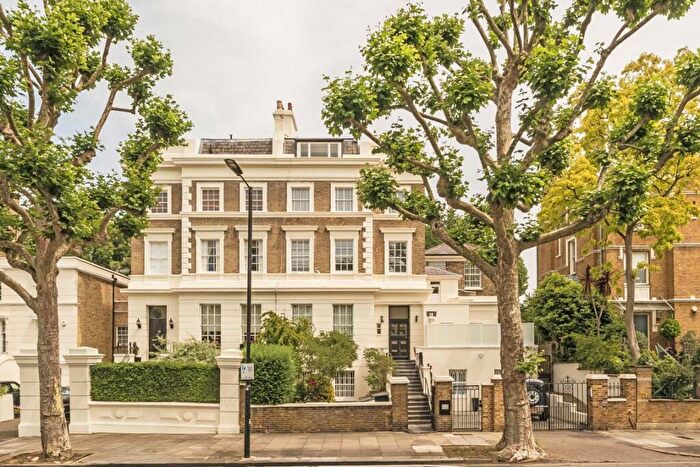 2 Bedroom Flat For Sale In Hamilton Terrace, St John's Wood, NW8