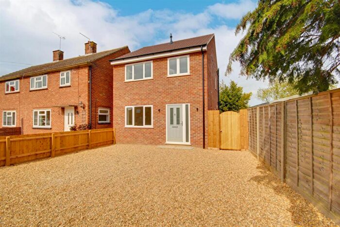 3 Bedroom Detached House For Sale In Old Mill Avenue, Warboys, PE28