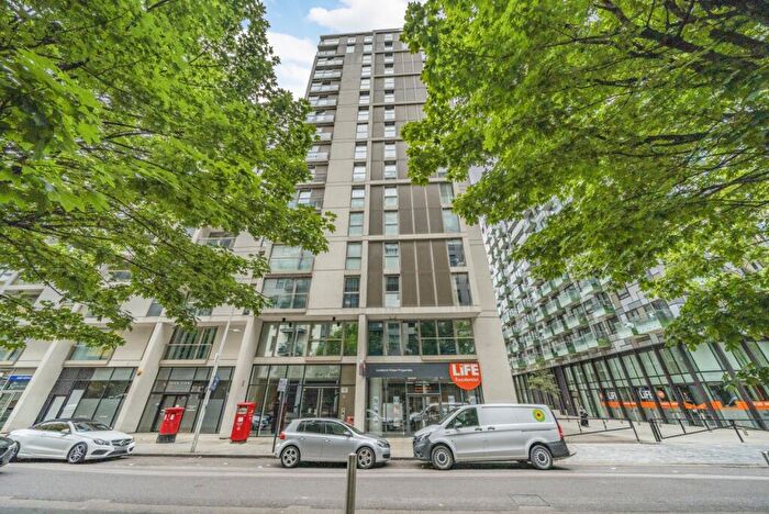 1 Bedroom Flat To Rent In Millharbour London, E14