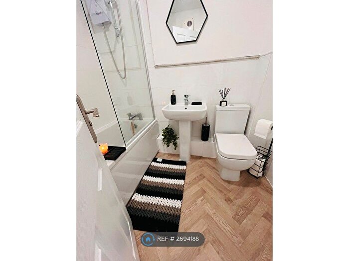 1 Bedroom Flat To Rent In Belgrave Chapel, Darwen, BB3