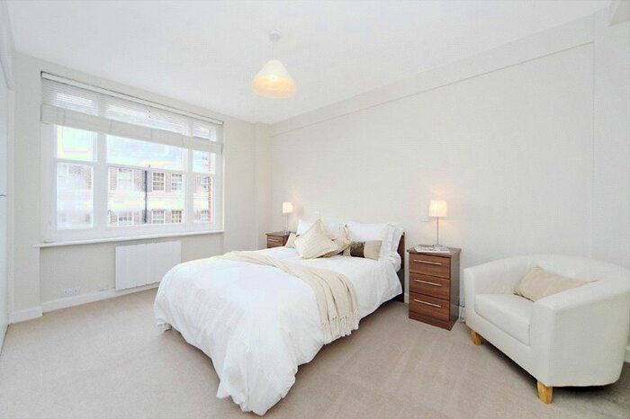 1 Bedroom Flat To Rent In Hill Street, Mayfair, London, W1J