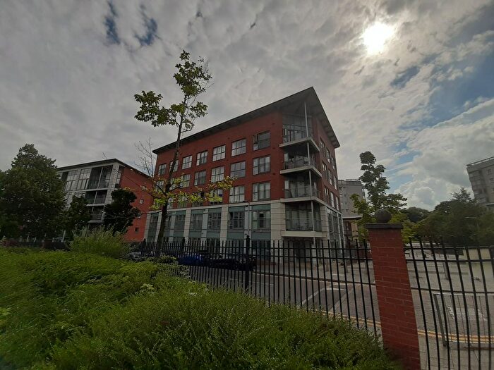 1 Bedroom Flat To Rent In Park Central, Edgbaston, Birmingham, B15