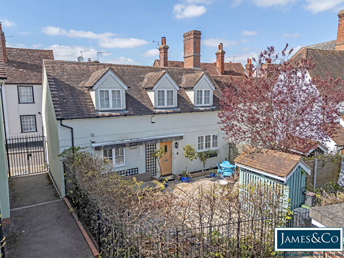 2 Bedroom End Of Terrace House For Sale In Livermore Lane, Dunmow, CM6