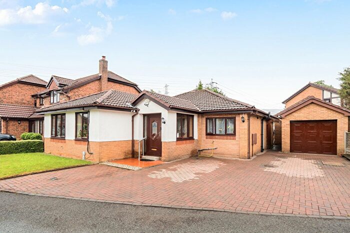 3 Bedroom Detached Bungalow For Sale In Berkeley Crescent, Manchester, M26