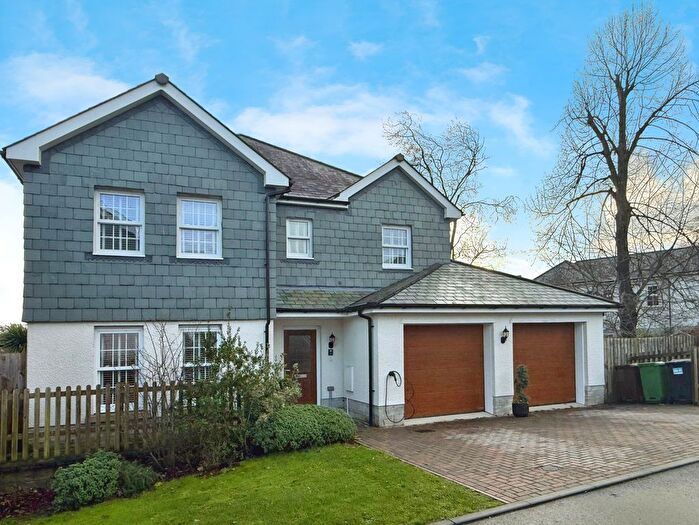 4 Bedroom Detached House For Sale In Mayhew Gardens, Plymouth, PL7